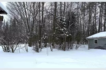 7892 Old 101 Road, Armstrong Creek, WI 54301 - Photo 10