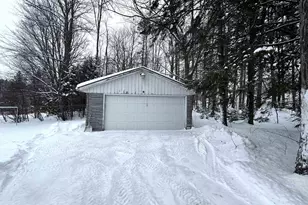 7892 Old 101 Rd, Armstrong Creek, WI 54301 - Photo 8