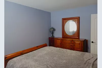 7040 W Tallmadge Place, Milwaukee, WI 53218 - Photo 14