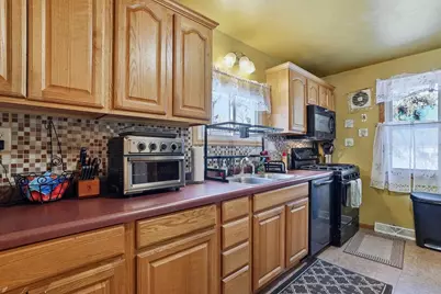 162 Grant Street, Amherst, WI 54406 - Photo 10