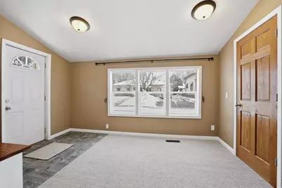 1017 6th Avenue, Stevens Point, WI 54481 - Photo 10