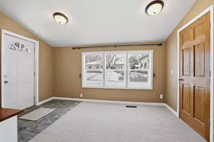 1017 6th Ave, Stevens Point, WI 54481 - Photo 10