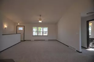 4518 Moreland Rd, Plover, WI 54467 - Photo 4