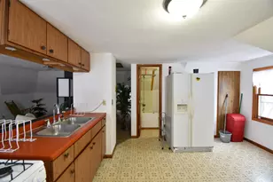 409 W Parker St, , WI 54983 - Photo 12