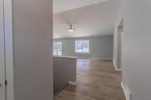 212 Leonard St, Stevens Point, WI 54482 - Photo 2