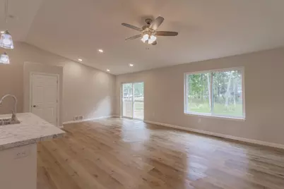 204 Leonard Street, Stevens Point, WI 54482 - Photo 4