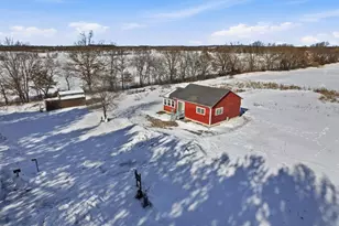 8910 Nokoma Ln, Amherst Junction, WI 54407 - Photo 2