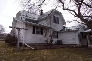 105 N Hendren Ave, Greenwood, WI 54437 - Photo 18