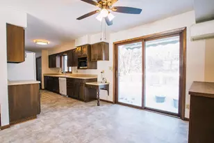 214 W Hunt St, Greenwood, WI 54437 - Photo 18