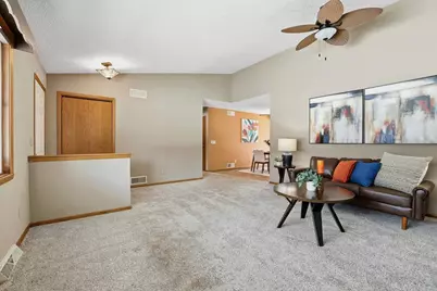 1051 Custer Square, Stevens Point, WI 54482 - Photo 10