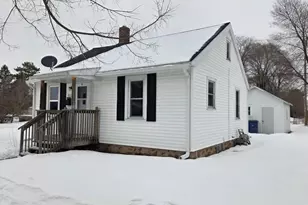 821 S 9th Ave, Wausau, WI 54401 - Photo 2