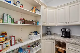 1540 E 20th St, Marshfield, WI 54449 - Photo 8