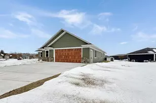 1507 Green Acres Dr, Marshfield, WI 54449 - Photo 4