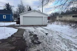 2901 Michigan Ave, Stevens Point, WI 54481 - Photo 2