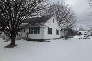 609 W Miner Ave, Ladysmith, WI 54848 - Photo 2