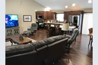 227981 Snowbird  Avenue, Wausau, WI 54401 - Photo 8