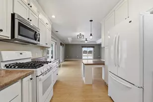 9071 Robin Rd, Marshfield, WI 54449 - Photo 8