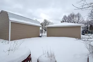 1241 S 11th Ave, Wausau, WI 54401 - Photo 10