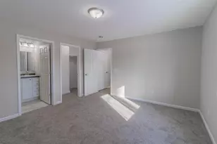 5573 Forest Creek Rd, Stevens Point, WI 54482 - Photo 8