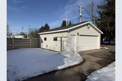 618 E Bridge Street, Wausau, WI 54403 - Photo 2
