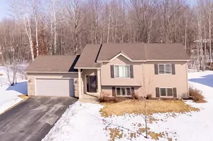 812 Pinedale Ln, Kronenwetter, WI 54455 - Photo 2