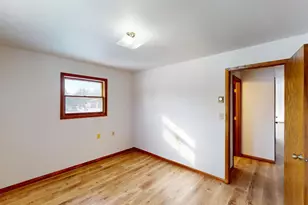 220 W Pine St, Abbotsford, WI 54405 - Photo 36