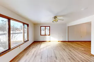 220 W Pine St, Abbotsford, WI 54405 - Photo 16