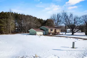 220 W Pine St, Abbotsford, WI 54405 - Photo 2