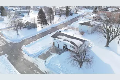 1005 5th Street, Marathon, WI 54448 - Photo 2