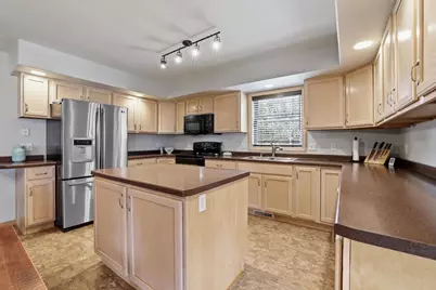 4930 Fieldstone Drive, Plover, WI 54467 - Photo 12