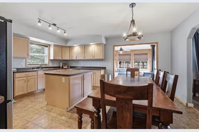 4930 Fieldstone Drive, Plover, WI 54467 - Photo 10