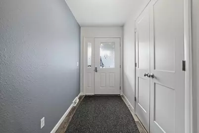 4930 Fieldstone Drive, Plover, WI 54467 - Photo 4