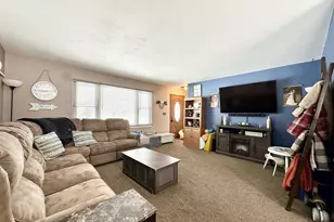 1727 N Superior St, Antigo, WI 54409 - Photo 6