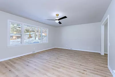 819 Winton Street, Wausau, WI 54403 - Photo 6