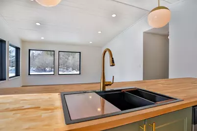 812 S Center Avenue, Merrill, WI 54452 - Photo 12