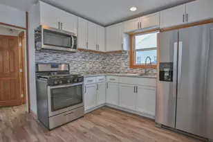 424 N 8th Ave, Wausau, WI 54401 - Photo 8