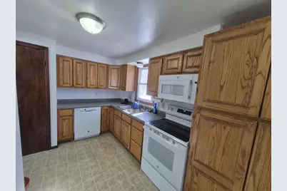 204 E Chesak Avenue, Edgar, WI 54426 - Photo 4