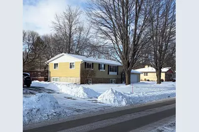 1112 E Mc Millan Street, Marshfield, WI 54449 - Photo 2