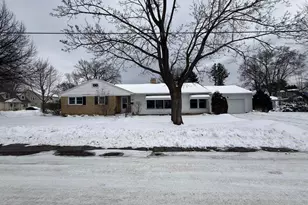 2405 Emerson St, Wausau, WI 54403 - Photo 2