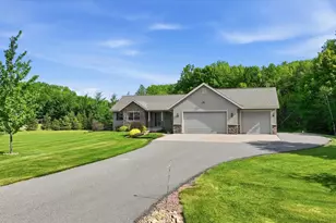 105428 Woodridge Dr, Marshfield, WI 54449 - Photo 4