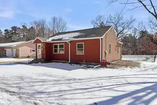 820 W 4th St, Mosinee, WI 54455 - Photo 2