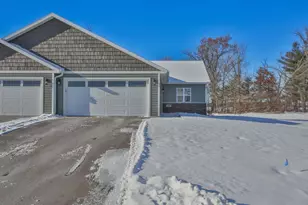 980 Morning Star Ln, Plover, WI 54467 - Photo 2