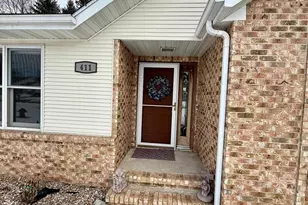 411 Mayfair St, Antigo, WI 54409 - Photo 2