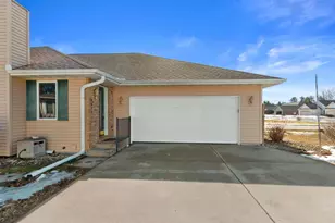 4621 Ridgeview Ct, Wisconsin Rapids, WI 54494 - Photo 2