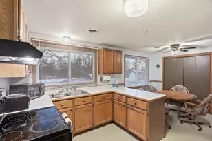 806-808 E Vilas Street #808 E Vilas Sr, Marshfield, WI 54449 - Photo 6