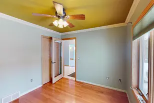 2112 W 3rd St, Marshfield, WI 54449 - Photo 32