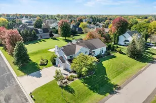 2112 W 3rd St, Marshfield, WI 54449 - Photo 8