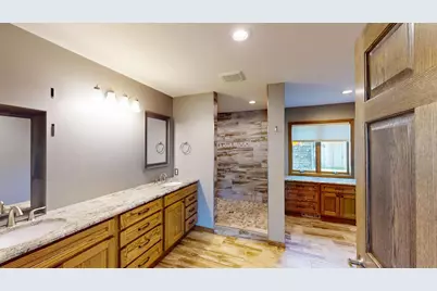 2112 W 3rd Street, Marshfield, WI 54449 - Photo 18