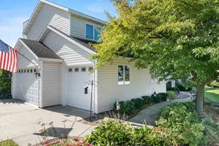 2112 W 3rd St, Marshfield, WI 54449 - Photo 4