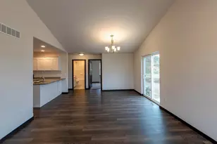 910 Morning Star Ln, Plover, WI 54467 - Photo 6